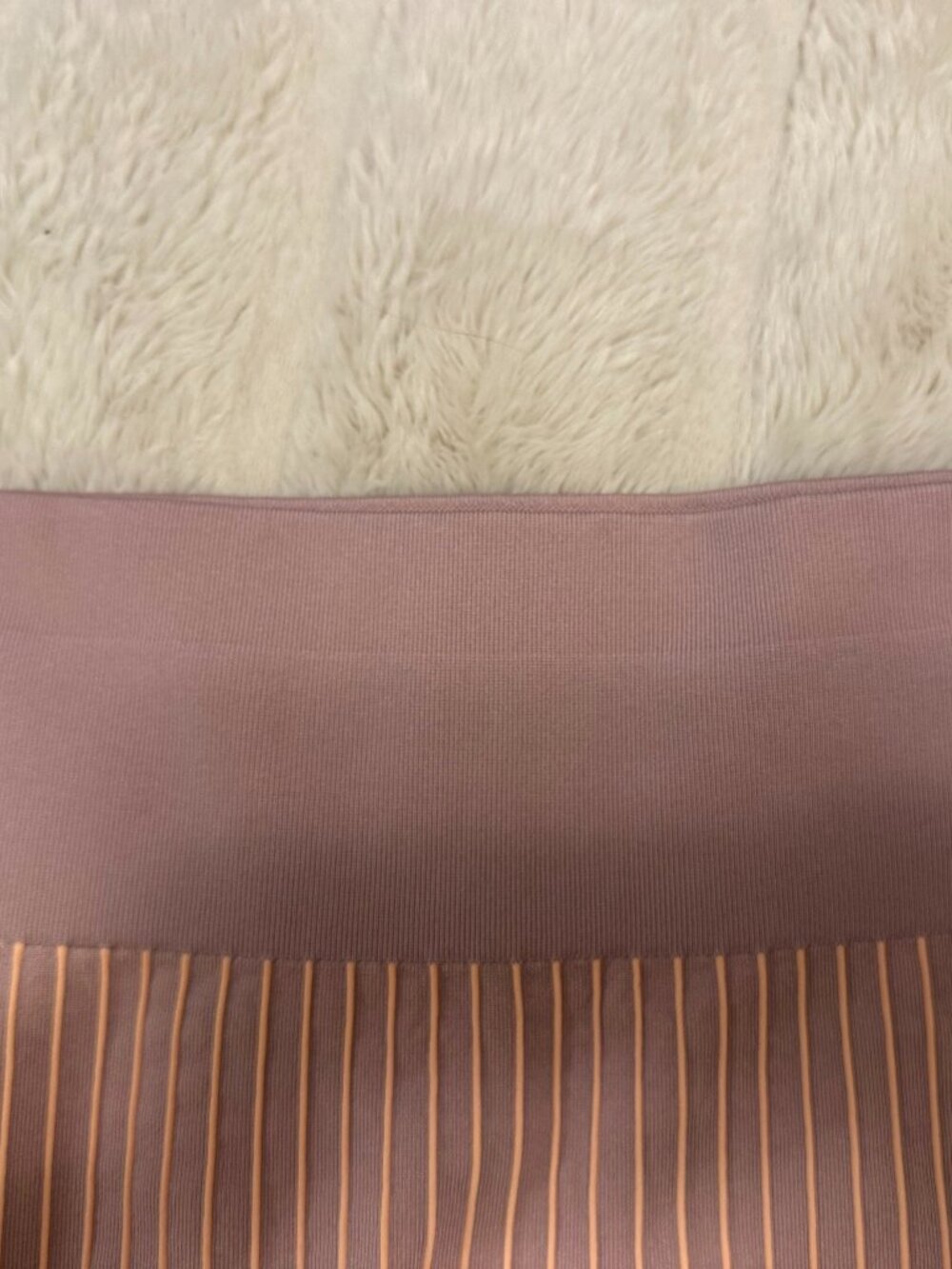 Vuori Bi-Color Seamless Bike Short 4" - Picture 3 of 10